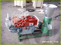 Пресс-гранулятор с дизельным двигателем